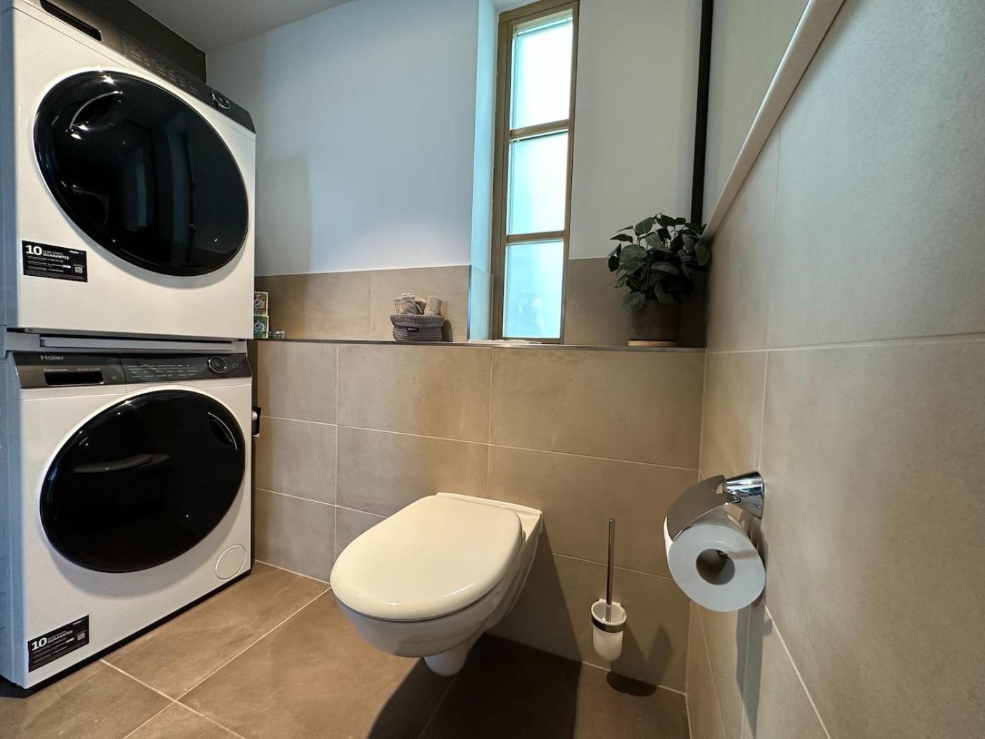 Truly - Viel Platz Fuer Business & Familie - Modern, Garage, Fahrstuhl Apartment Augsburg Ngoại thất bức ảnh