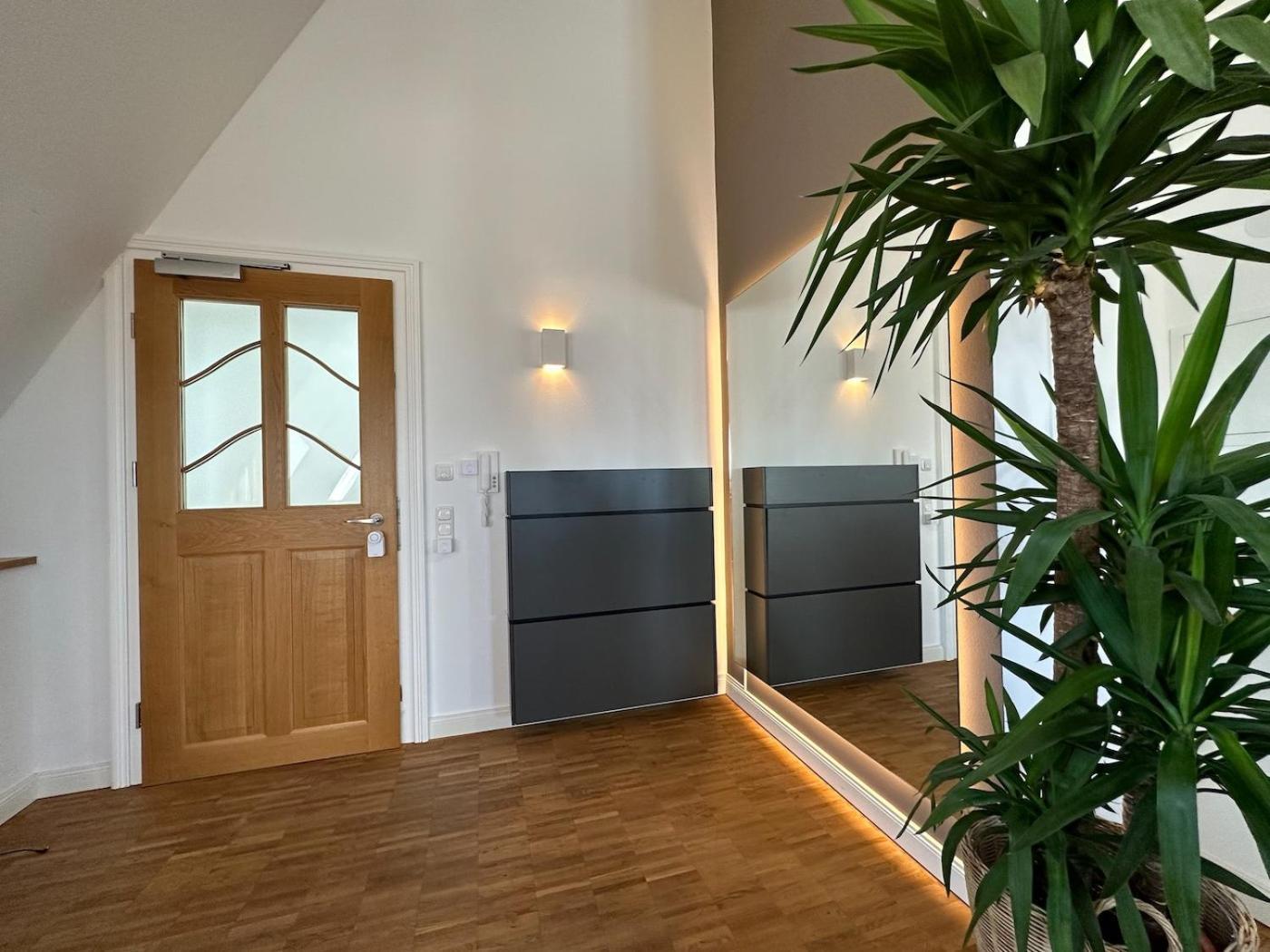 Truly - Viel Platz Fuer Business & Familie - Modern, Garage, Fahrstuhl Apartment Augsburg Ngoại thất bức ảnh
