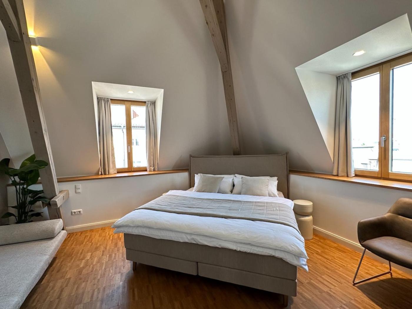Truly - Viel Platz Fuer Business & Familie - Modern, Garage, Fahrstuhl Apartment Augsburg Ngoại thất bức ảnh
