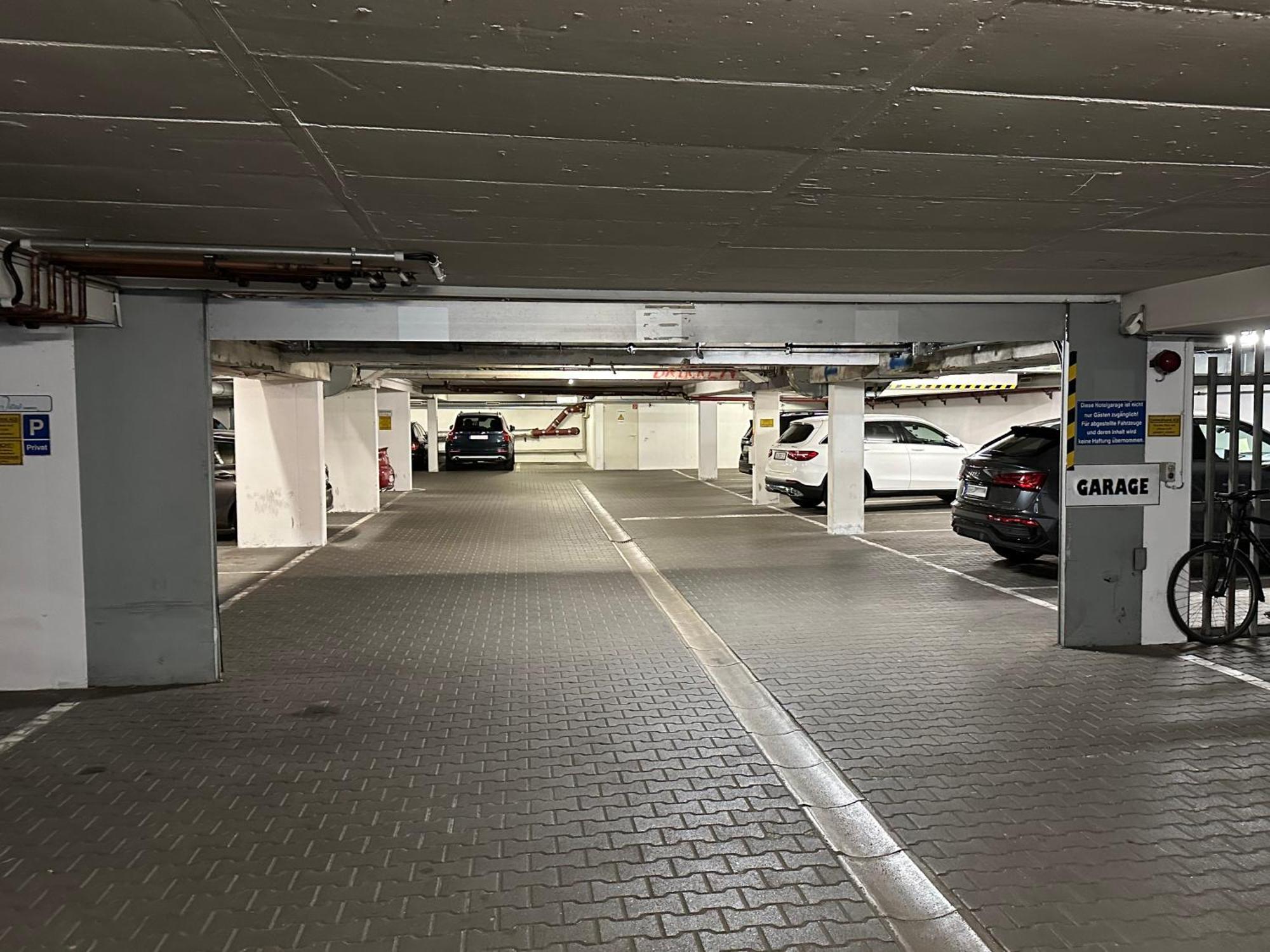 Truly - Viel Platz Fuer Business & Familie - Modern, Garage, Fahrstuhl Apartment Augsburg Ngoại thất bức ảnh