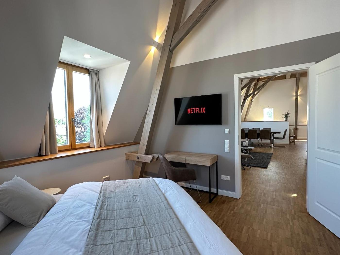 Truly - Viel Platz Fuer Business & Familie - Modern, Garage, Fahrstuhl Apartment Augsburg Ngoại thất bức ảnh